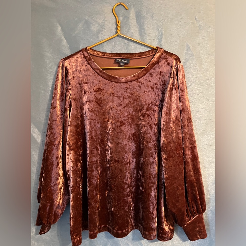 ModCloth Dusty Pink Crushed Velvet Top/Sweater (1X)